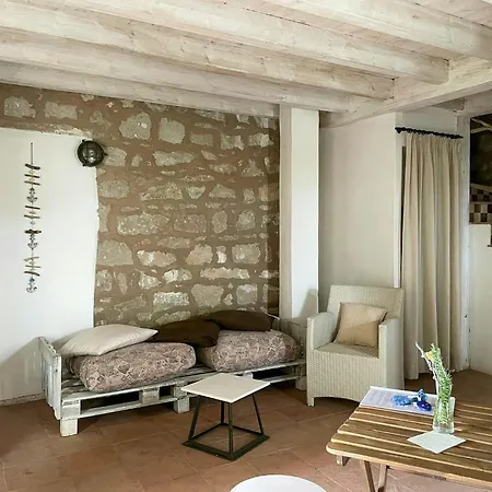 Former Stable With Sea Access On San Pietro Island Apartamento Carloforte (Isola di San Pietro)